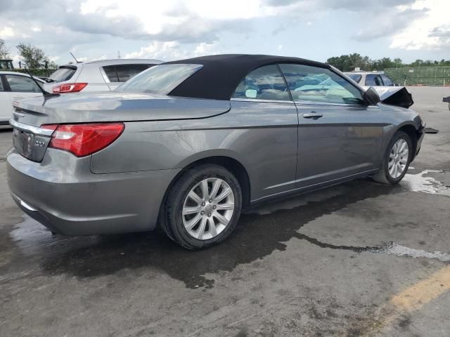 2013 Chrysler 200 Touring