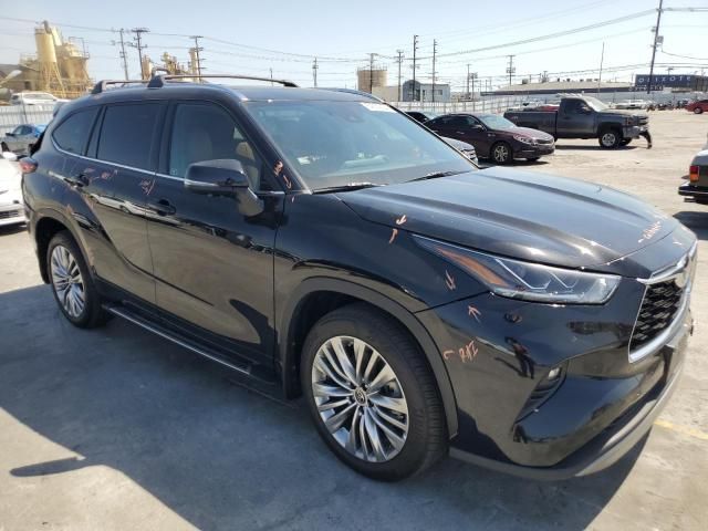 2023 Toyota Highlander L