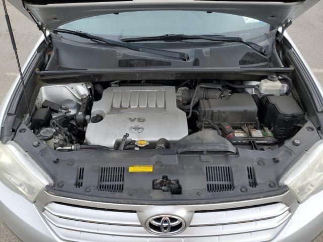 2013 Toyota Highlander Base