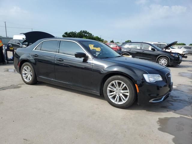 2019 Chrysler 300 Touring