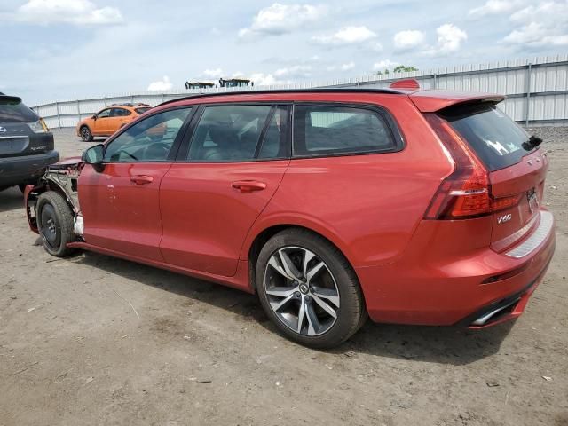 2019 Volvo V60 T6 R-Design