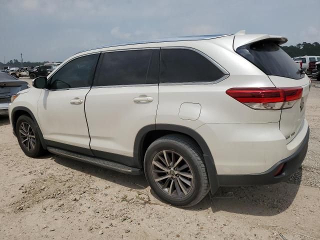 2019 Toyota Highlander SE