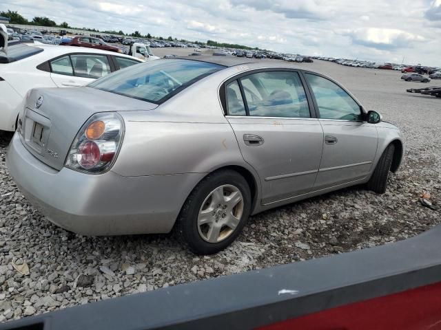 2004 Nissan Altima Base