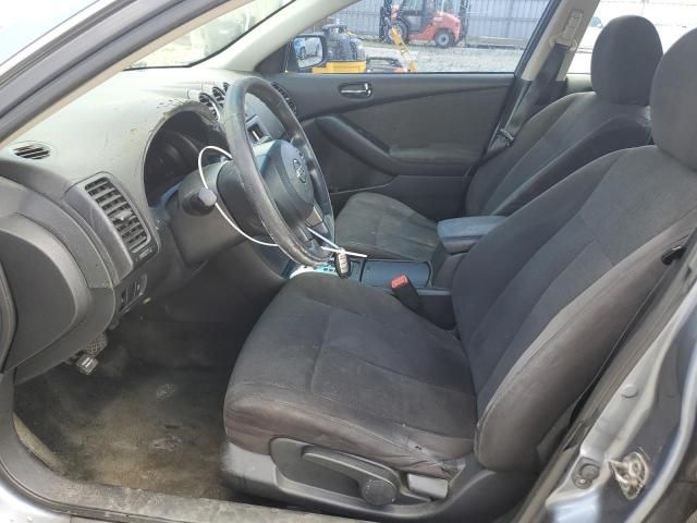 2010 Nissan Altima Base