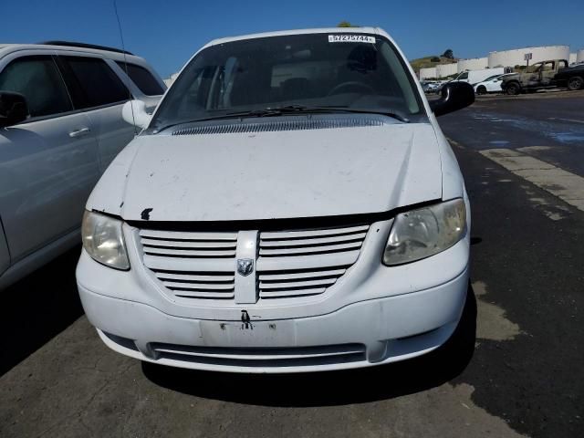 2005 Dodge Caravan SE