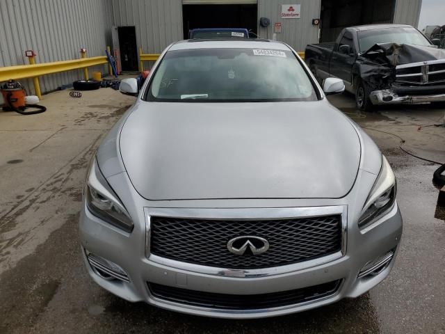 2016 Infiniti Q70 3.7