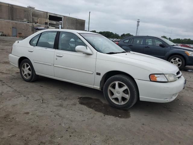 1999 Nissan Altima XE