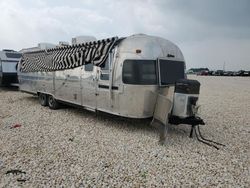 Salvage trucks for sale at New Braunfels, TX auction: 1986 Airstream Trailer