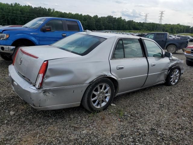 2010 Cadillac DTS Luxury Collection