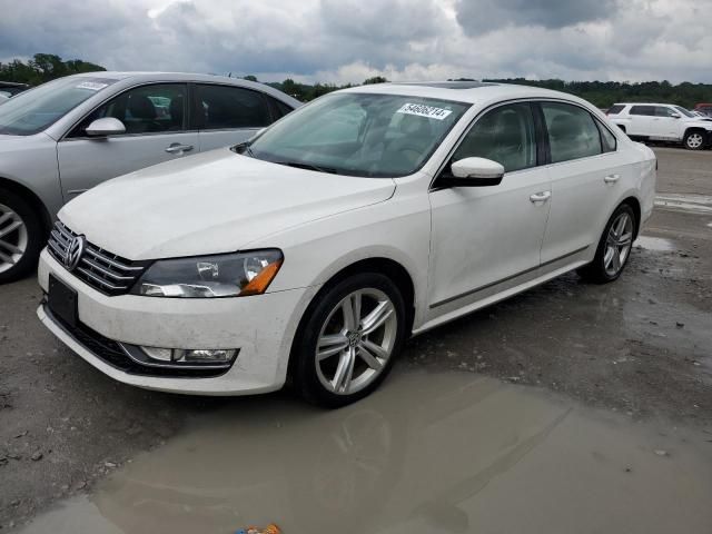 2013 Volkswagen Passat SEL