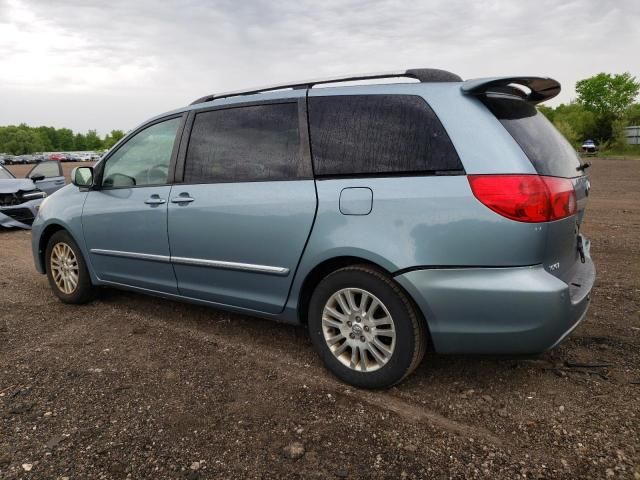 2008 Toyota Sienna XLE