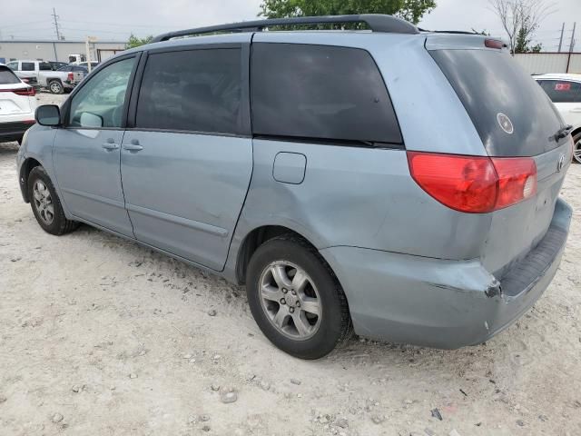 2010 Toyota Sienna CE