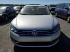 2014 Volkswagen Passat SE