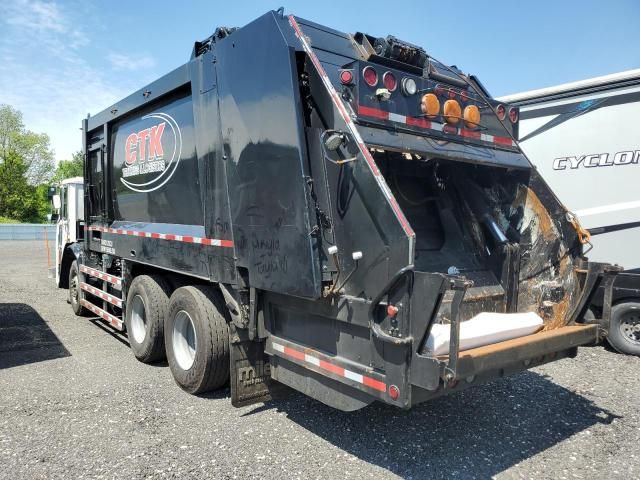 2011 Mack 600 LEU600