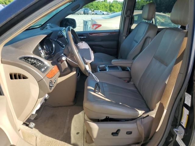 2014 Chrysler Town & Country Touring