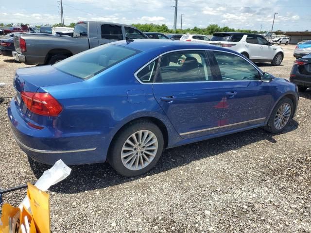 2016 Volkswagen Passat SE