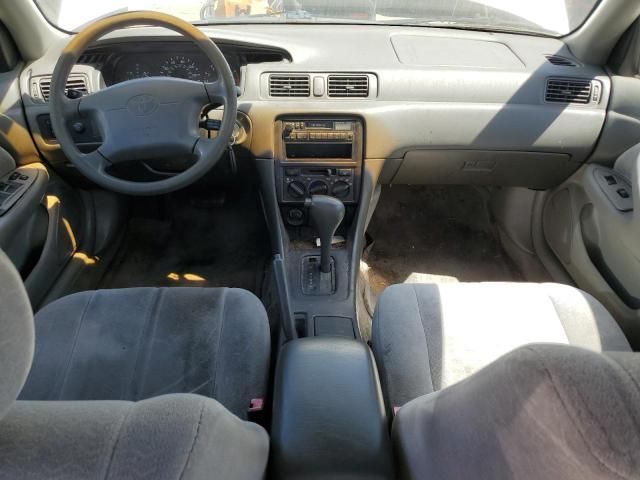 1997 Toyota Camry LE