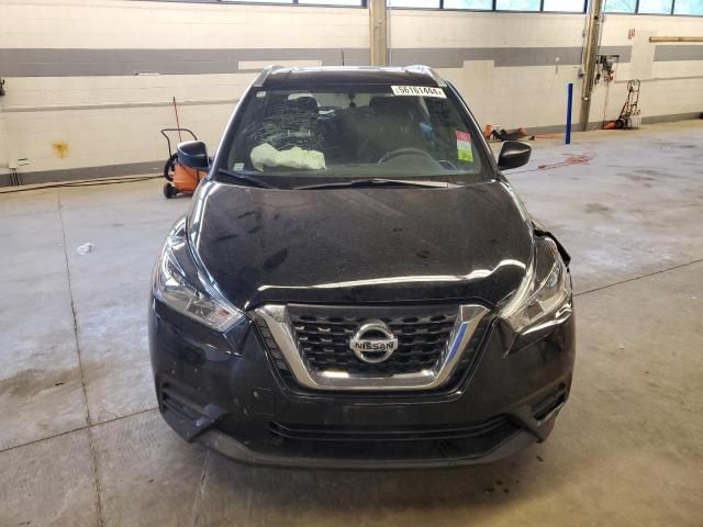 2019 Nissan Kicks S