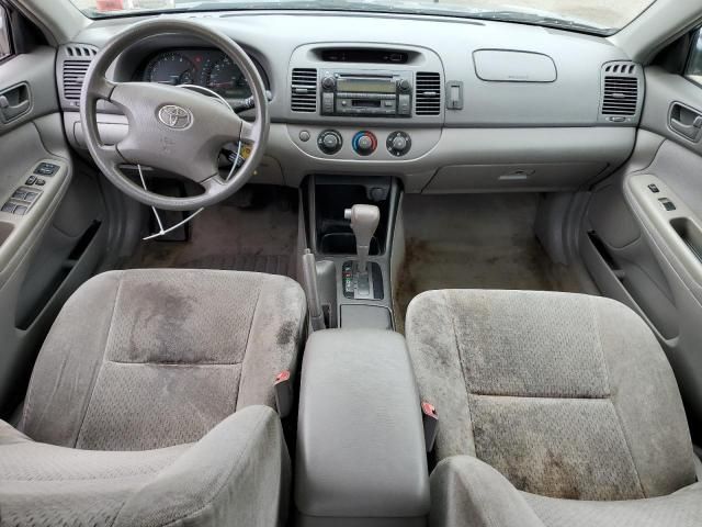 2004 Toyota Camry LE