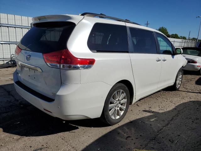 2011 Toyota Sienna XLE