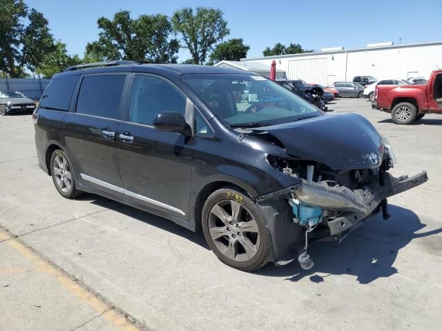 2014 Toyota Sienna Sport