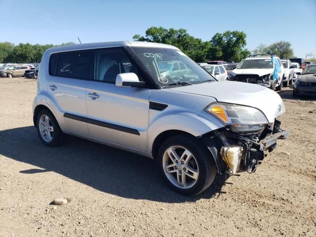 2011 KIA Soul +