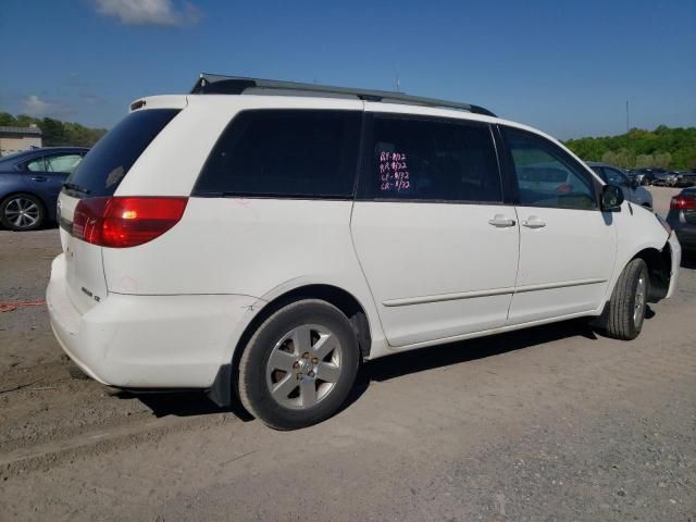 2005 Toyota Sienna CE