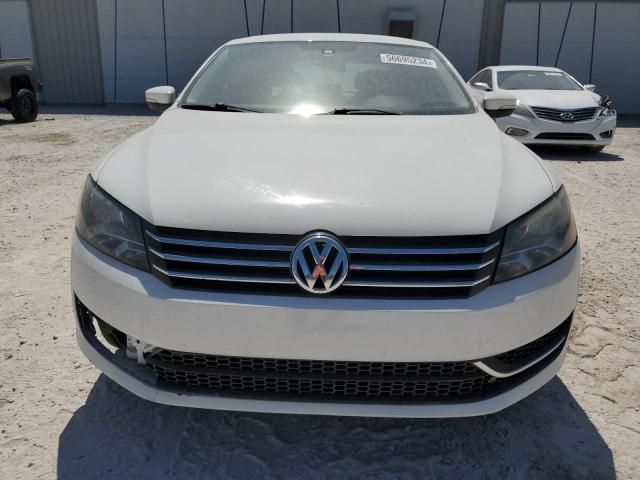 2014 Volkswagen Passat S