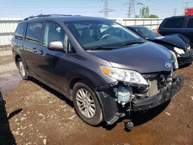 2011 Toyota Sienna XLE