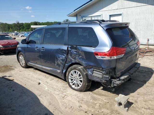 2014 Toyota Sienna XLE