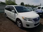 2009 Volkswagen Routan SE