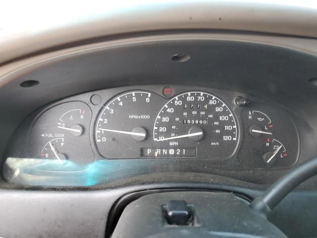 2000 Ford Explorer XLS