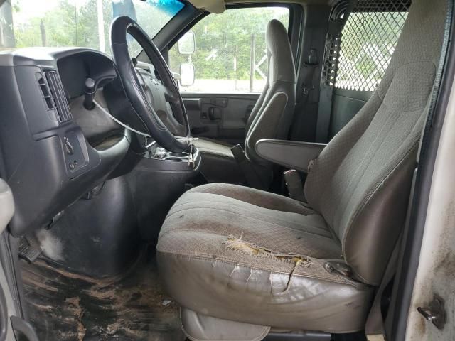 2003 Chevrolet Express G2500