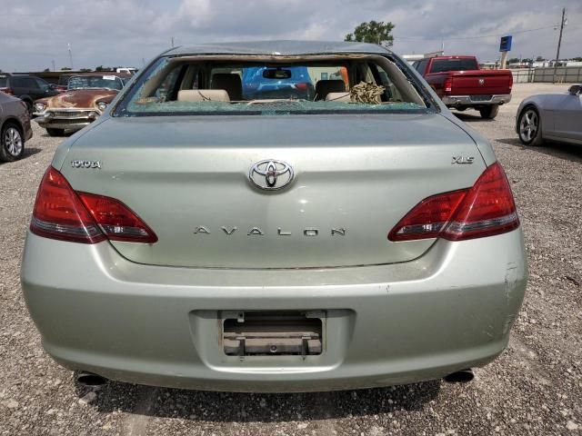 2010 Toyota Avalon XL