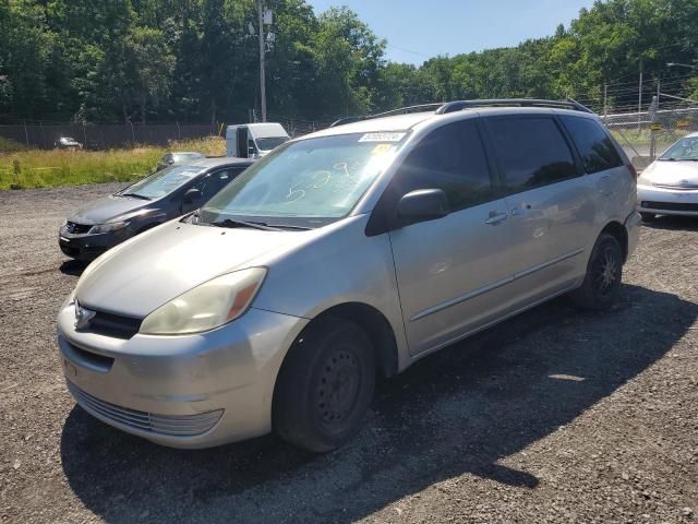 2004 Toyota Sienna CE