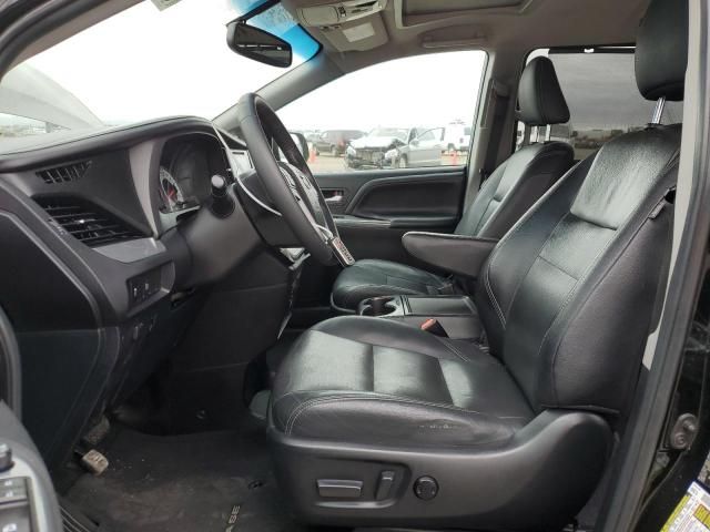 2015 Toyota Sienna Sport