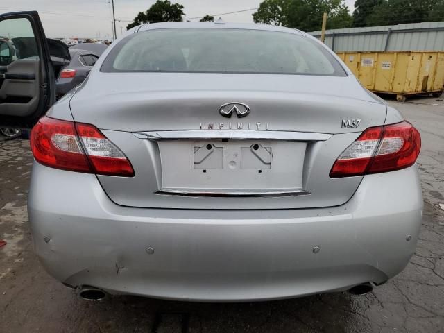 2013 Infiniti M37