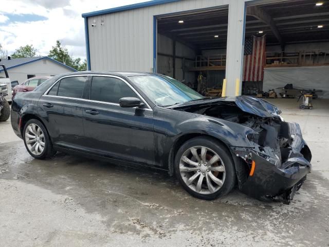 2019 Chrysler 300 Touring