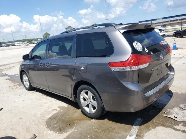 2013 Toyota Sienna LE