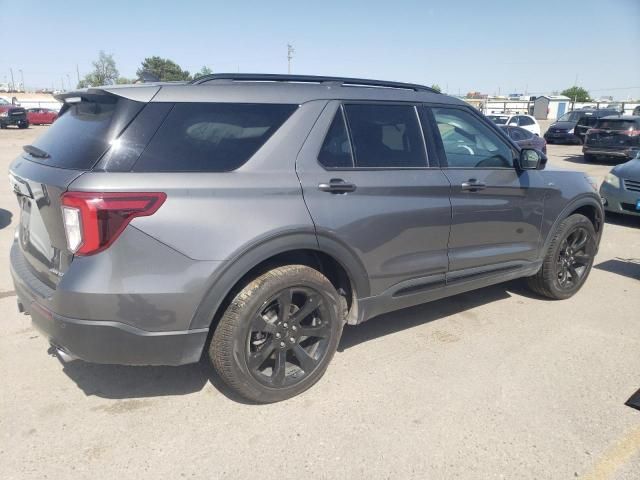 2022 Ford Explorer ST-Line