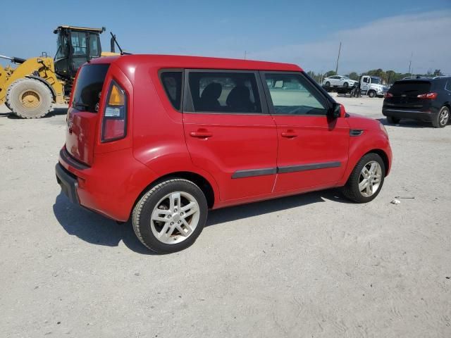 2011 KIA Soul +