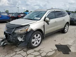 Carros salvage sin ofertas aún a la venta en subasta: 2016 Chevrolet Traverse LT