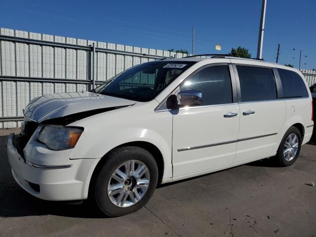 2009 Chrysler Town & Country Limited