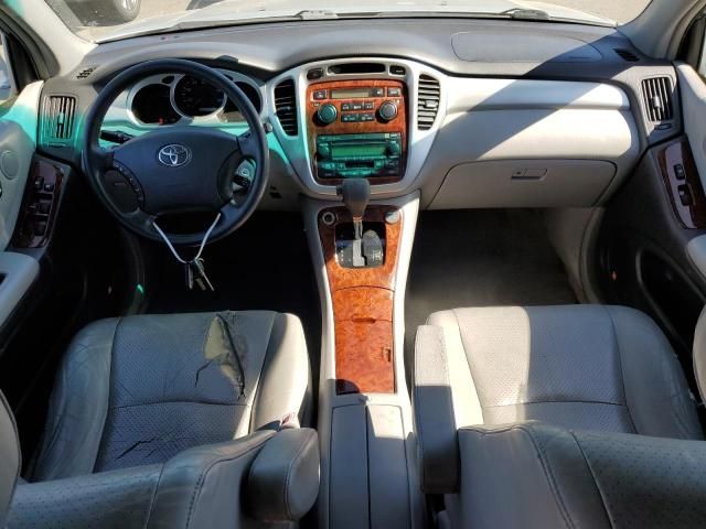 2004 Toyota Highlander Base