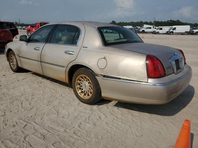 1998 Lincoln Town Car Signature