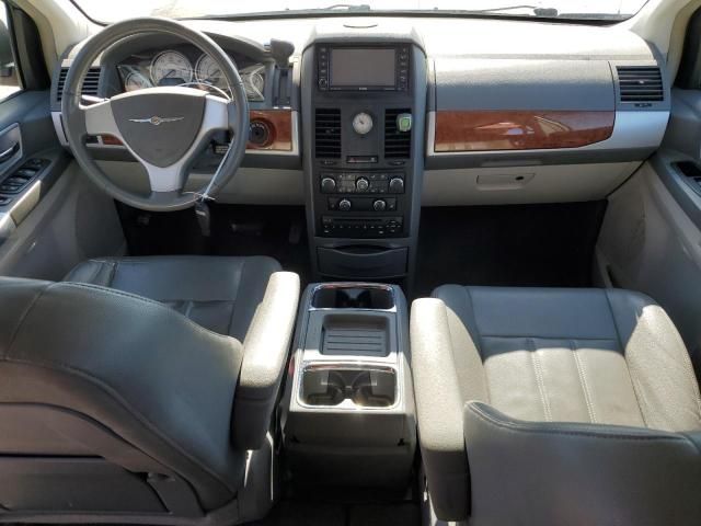 2008 Chrysler Town & Country Touring