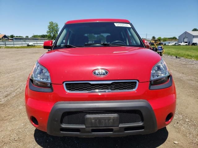 2011 KIA Soul +