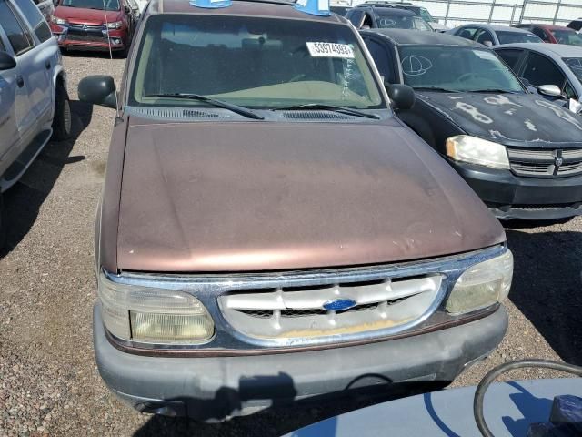 2000 Ford Explorer XLT