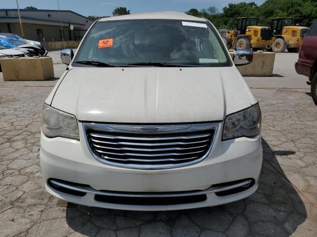 2011 Chrysler Town & Country Touring L