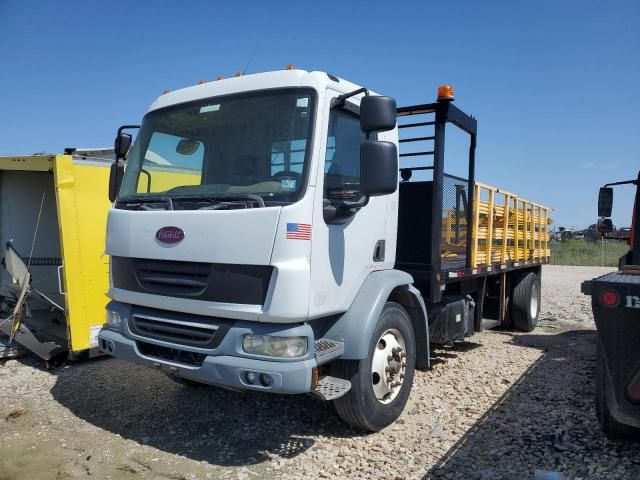 2013 Peterbilt 220